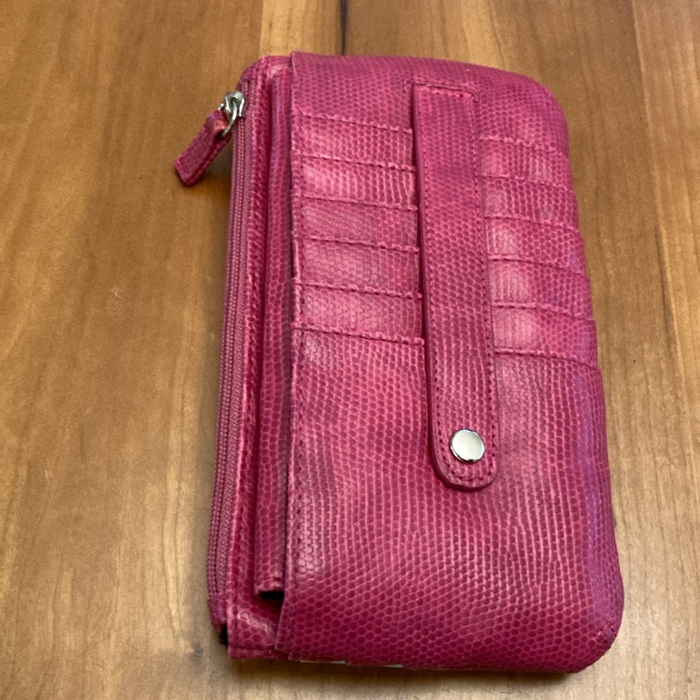 Rolfs Fuchsia Savvy Clutch with checkbook - Picture 3 of 8